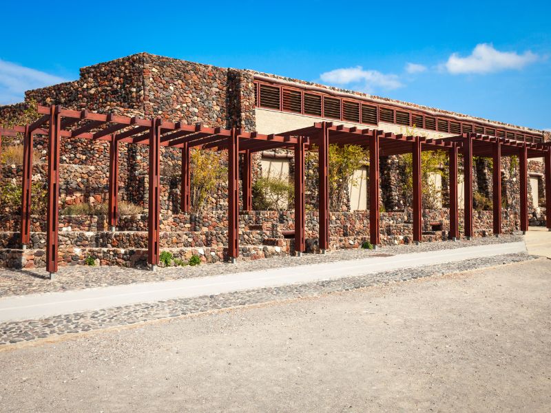 Akrotiri in One Hour