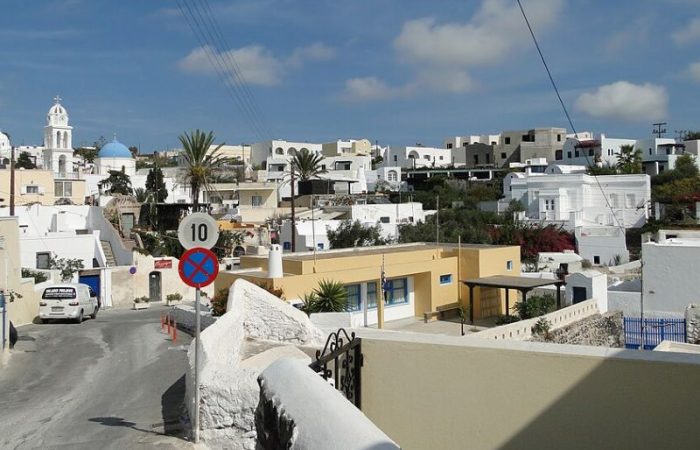 Megalochori in Santorini